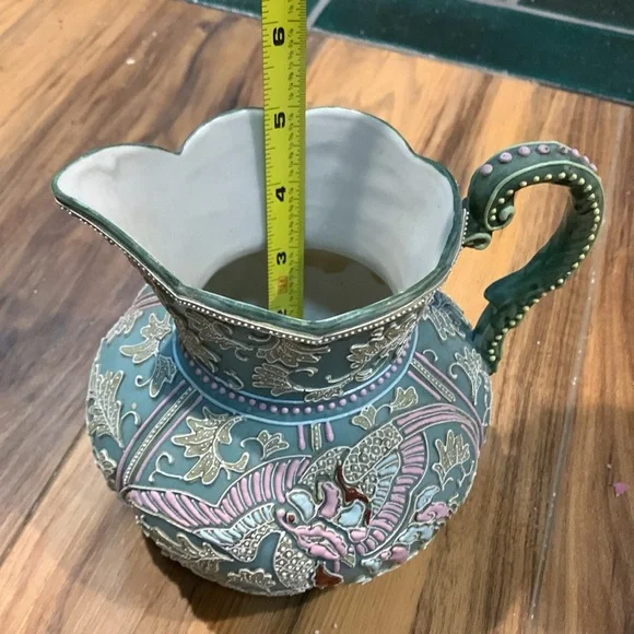 Vintage mint green and pink 5” vase or small pitcher w raised painted detailing - Picture 7 of 7